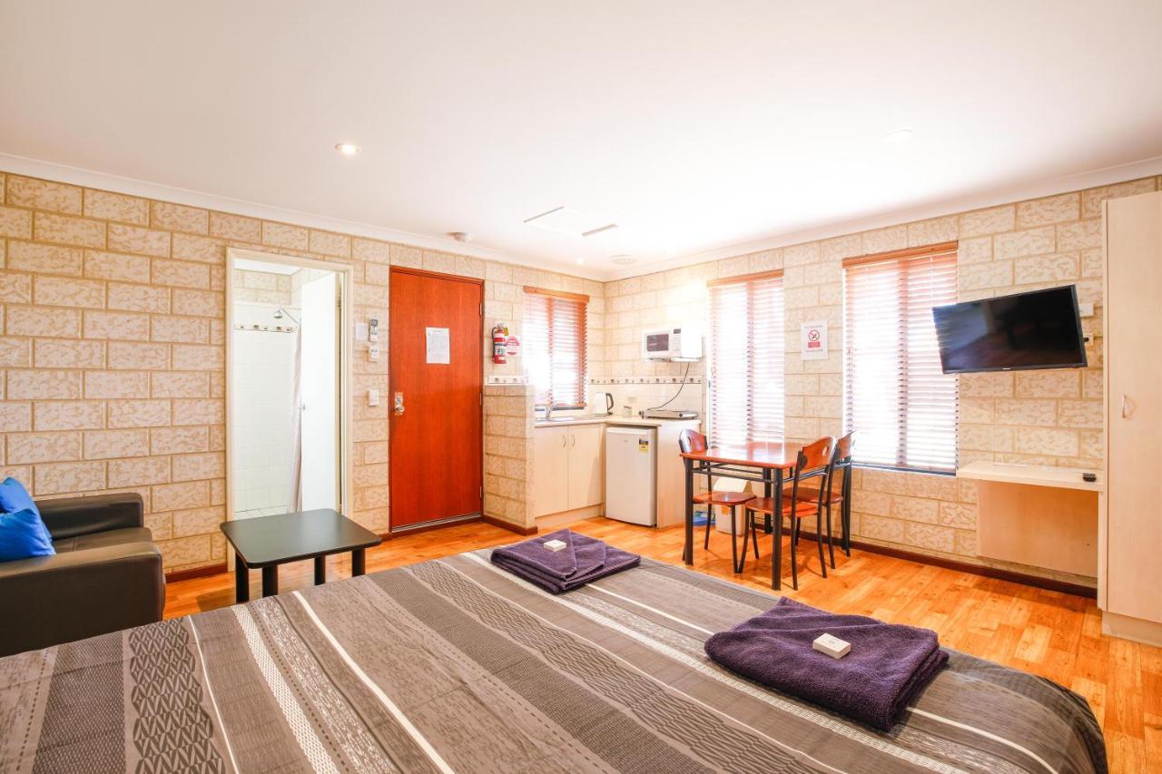 Kalbarri Tudor Holiday Park Экстерьер фото