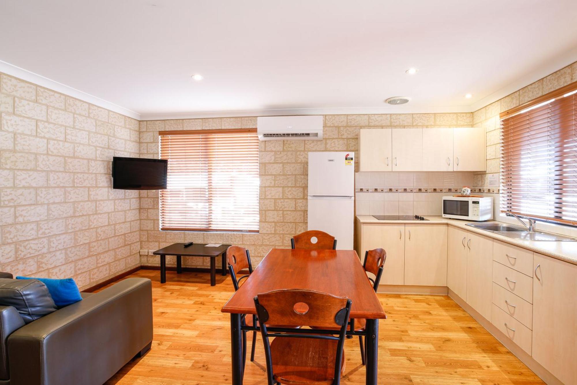 Kalbarri Tudor Holiday Park Экстерьер фото